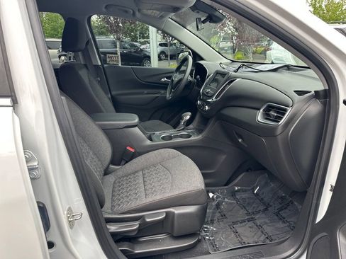 Used 2023 Chevrolet Equinox LT w/ LPO, Floor Liner Package AWD/4WD image 17