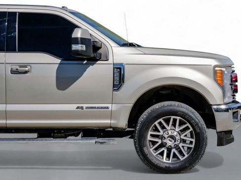 Used 2017 Ford F250 Lariat w/ Lariat Ultimate Package image 7