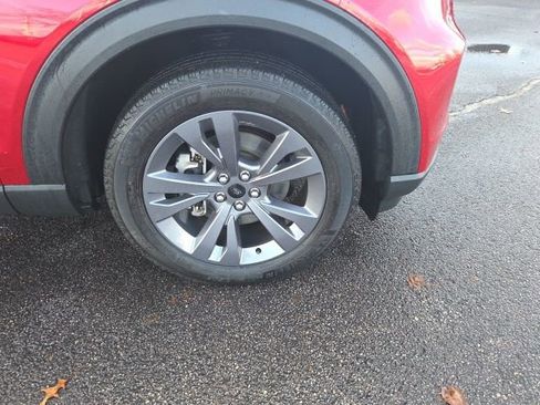 Used 2023 Ford Explorer XLT w/ Equipment Group 202A image 2