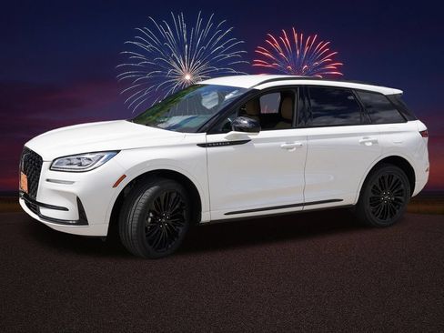 Used 2023 Lincoln Corsair Reserve w/ Jet Appearance Package AWD/4WD image 10