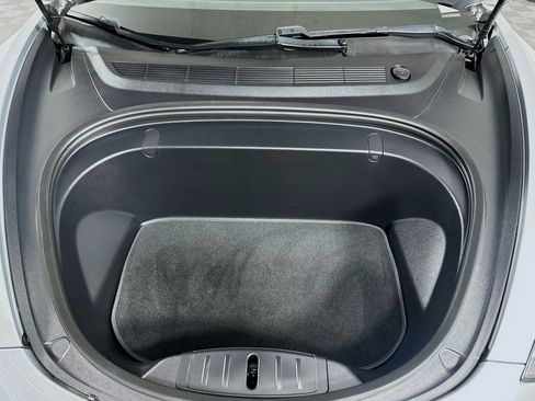 Used 2018 Tesla Model 3 Long Range image 33