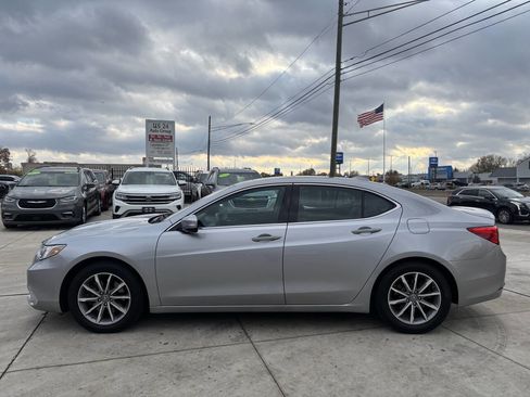 Used 2018 Acura TLX w/ Technology Package FWD image 6
