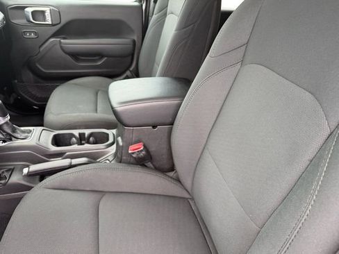 Used 2022 Jeep Wrangler Unlimited Sport AWD/4WD image 14