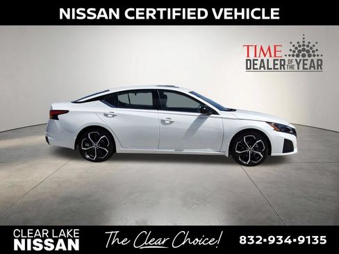 Certified 2025 Nissan Altima 2.5 SR FWD image 8