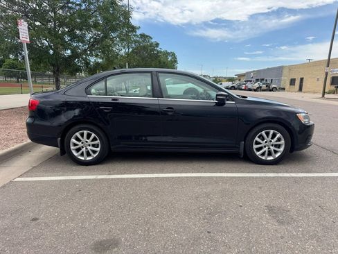 Used 2014 Volkswagen Jetta SE FWD image 4