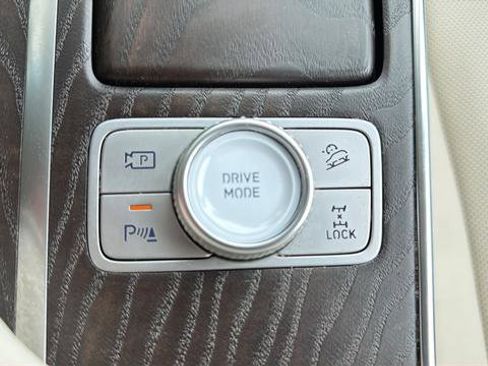 Used 2024 Genesis GV80 3.5T Advanced AWD/4WD image 30