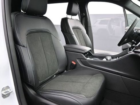 New 2026 Jeep Grand Cherokee L 4WD image 26