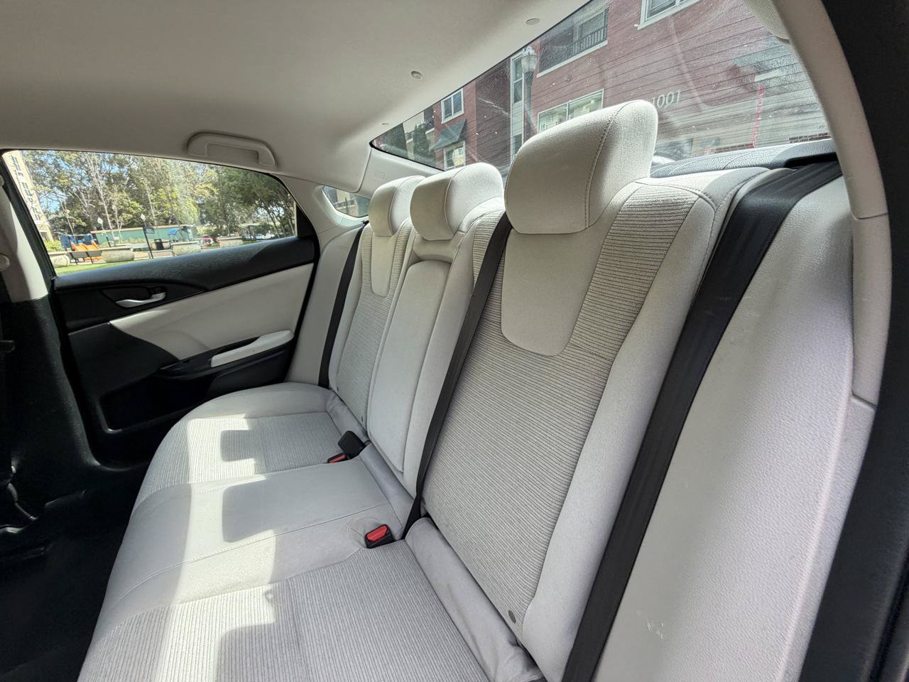 Used 2019 Honda Insight EX image 36