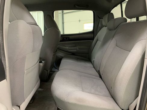 Used 2011 Toyota Tacoma 4x4 Double Cab image 14