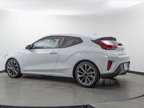 Used 2019 Hyundai Veloster 2.0 Premium FWD image 4