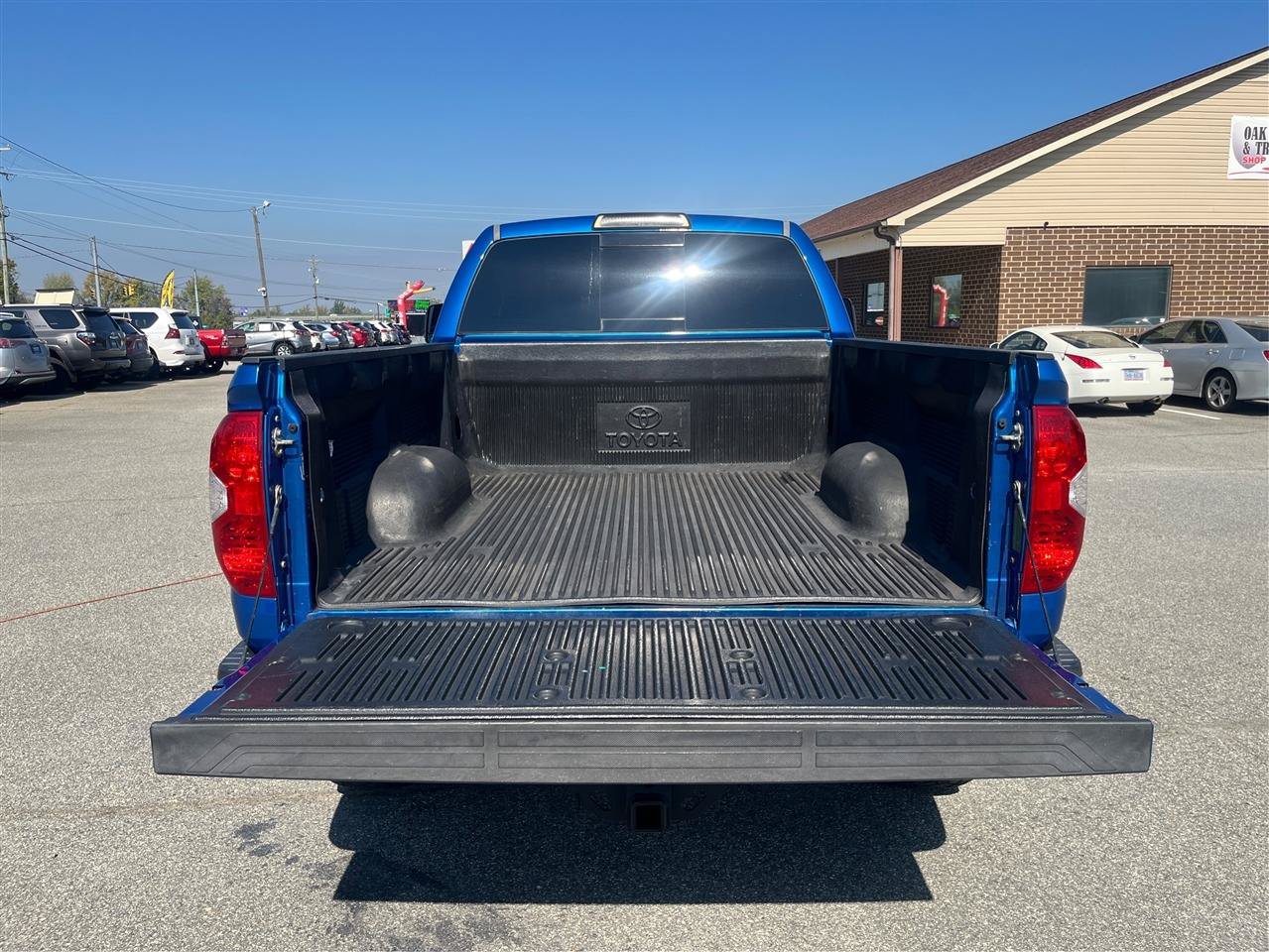 Used 2016 Toyota Tundra SR5 w/ TRD Off Road Package AWD/4WD image 13
