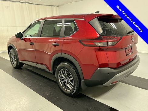 Used 2023 Nissan Rogue S image 6
