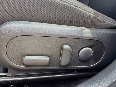 Used 2025 Hyundai Kona SEL FWD image 14