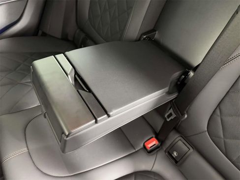 Used 2025 BMW X6 M60i w/ Parking Assistance Package image 34