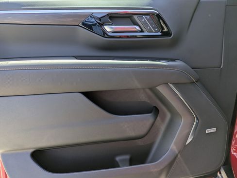 New 2025 Chevrolet Tahoe Premier image 24