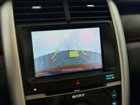 Used 2014 Ford Edge Limited w/ Equipment Group 301A FWD image 23