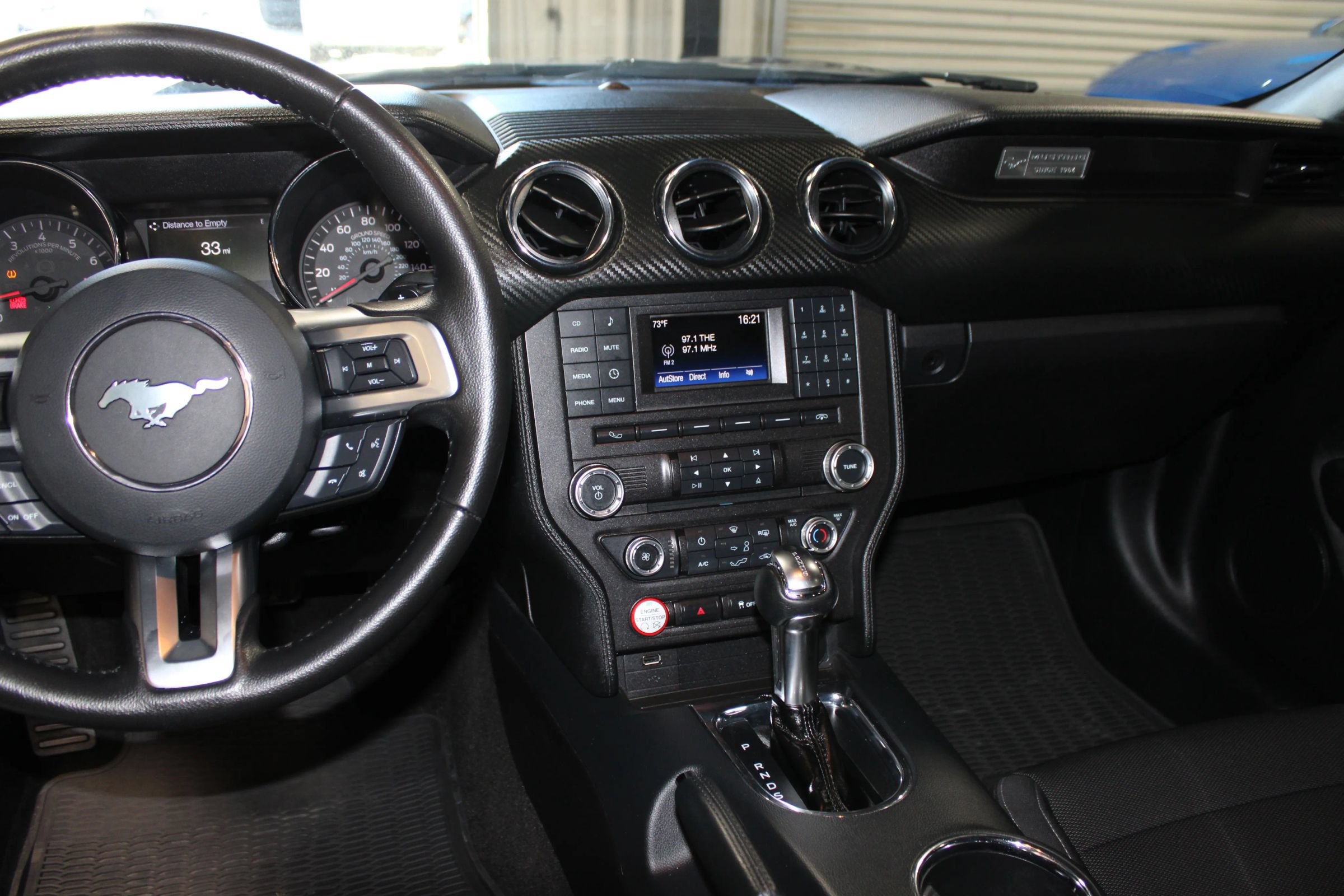 Used 2016 Ford Mustang Coupe RWD image 15