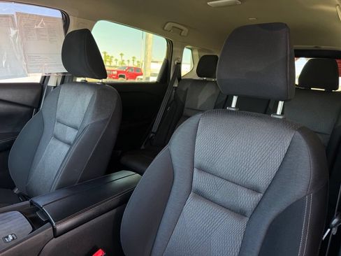 Used 2024 Nissan Rogue SV FWD image 16