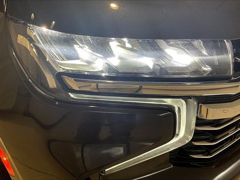 Used 2024 Chevrolet Suburban LT w/ Luxury Package AWD/4WD image 33