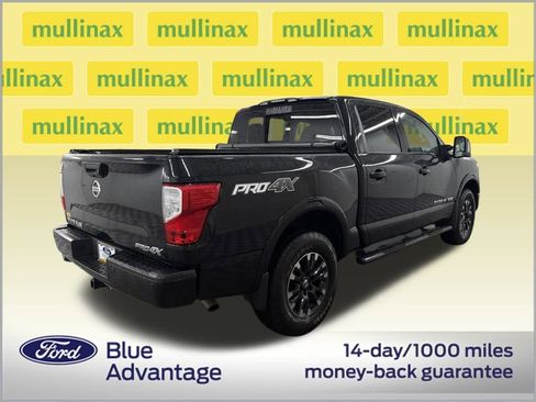Used 2019 Nissan Titan PRO-4X w/ Pro-4x Convenience Package image 3