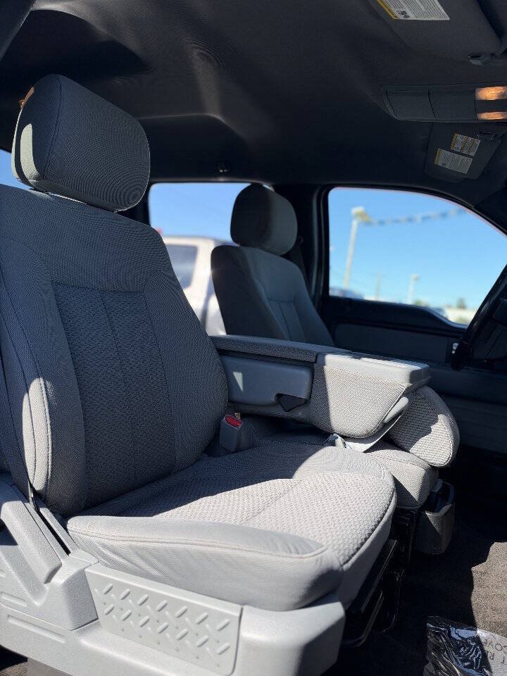 Used 2013 Ford F150 XLT w/ Mid Equipment Group AWD/4WD image 15