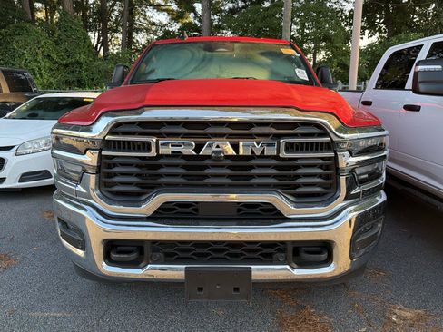 Used 2026 RAM 2500 Big Horn AWD/4WD image 2