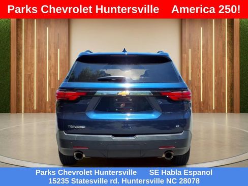 Certified 2022 Chevrolet Traverse LT FWD image 31