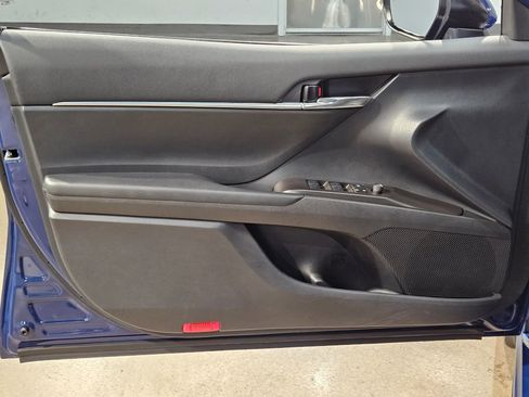 Used 2024 Toyota Camry SE w/ Convenience Package image 20