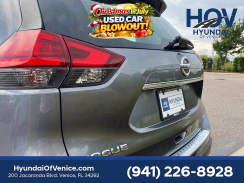 Used 2017 Nissan Rogue S FWD image 44