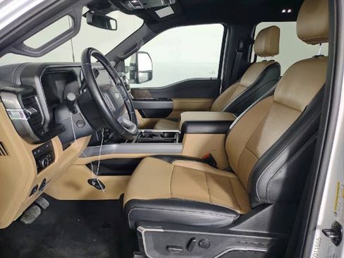 Used 2023 Ford F250 Lariat w/ Chrome Package AWD/4WD image 13
