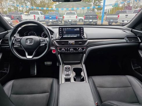 Used 2020 Honda Accord Sport image 8