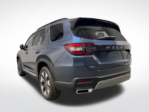 Used 2026 Honda Pilot Elite image 3