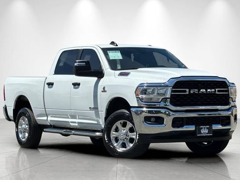 Used 2024 RAM 2500 Big Horn AWD/4WD image 2