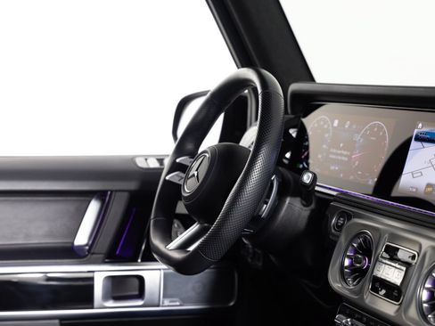 Used 2025 Mercedes-Benz G 550 w/ Exclusive Interior Package image 24