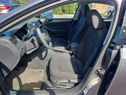 Used 2015 Volkswagen Jetta SE FWD image 9