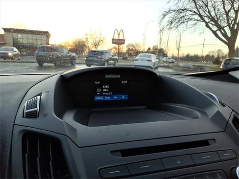 Used 2017 Ford C-MAX Energi SE w/ Equipment Group 402A image 19