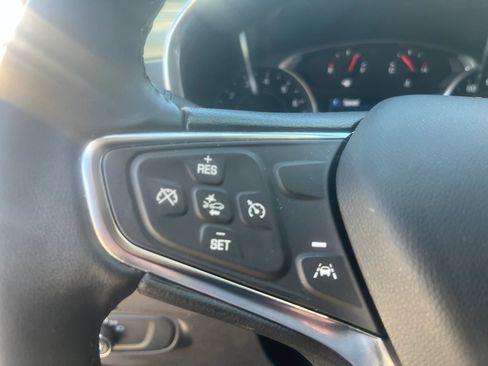 Used 2024 Chevrolet Equinox LT w/ LPO, Floor Liner Package FWD image 8