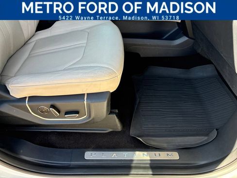 Certified 2022 Ford Expedition Platinum AWD/4WD image 52