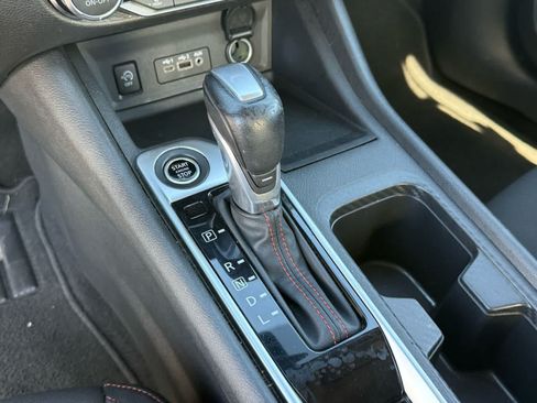 Used 2025 Nissan Sentra SR FWD image 24