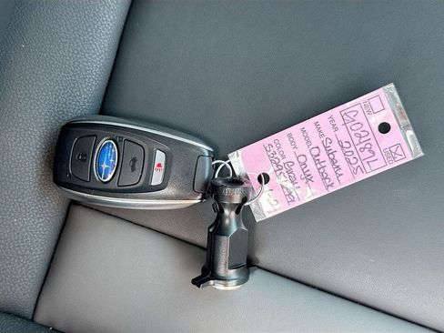 Certified 2025 Subaru Outback Onyx Edition image 42