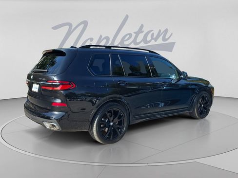 Used 2024 BMW X7 xDrive40i w/ Executive Package AWD/4WD image 8