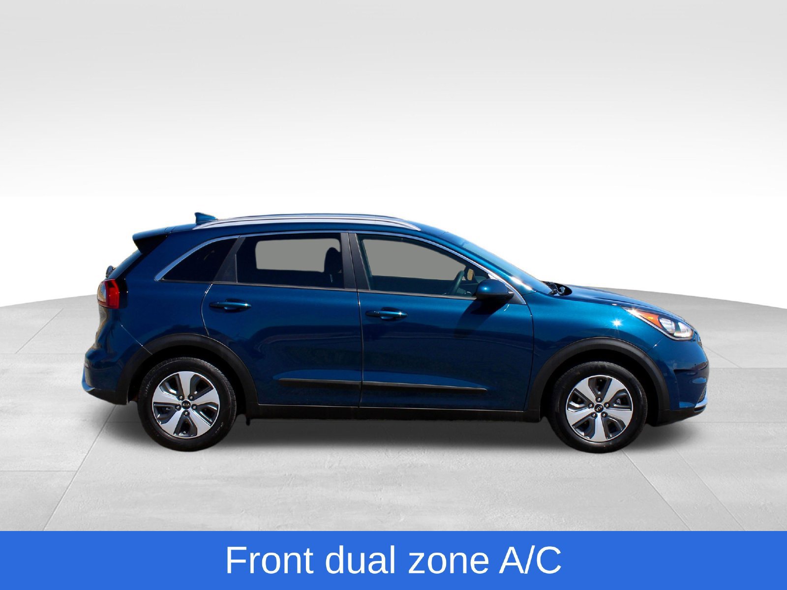 Used 2019 Kia Niro LX FWD image 5