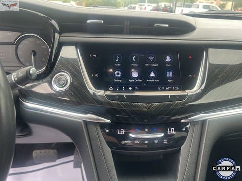 Used 2022 Cadillac XT6 Premium Luxury image 13