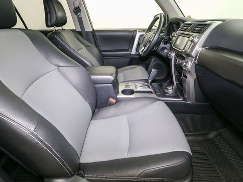 Used 2018 Toyota 4Runner SR5 Premium AWD/4WD image 15