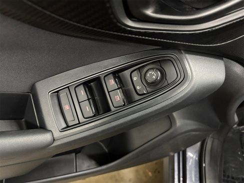 Used 2019 Subaru Crosstrek 2.0i Premium w/ Eyesight System image 13