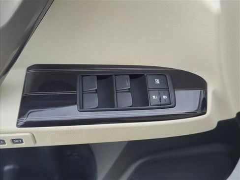 Used 2021 Lexus GX 460 Luxury w/ Accessory Package AWD/4WD image 8