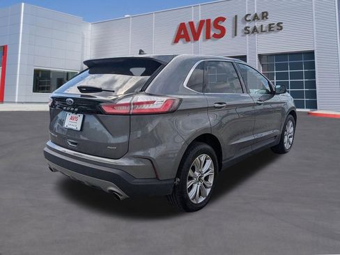Used 2024 Ford Edge Titanium image 9