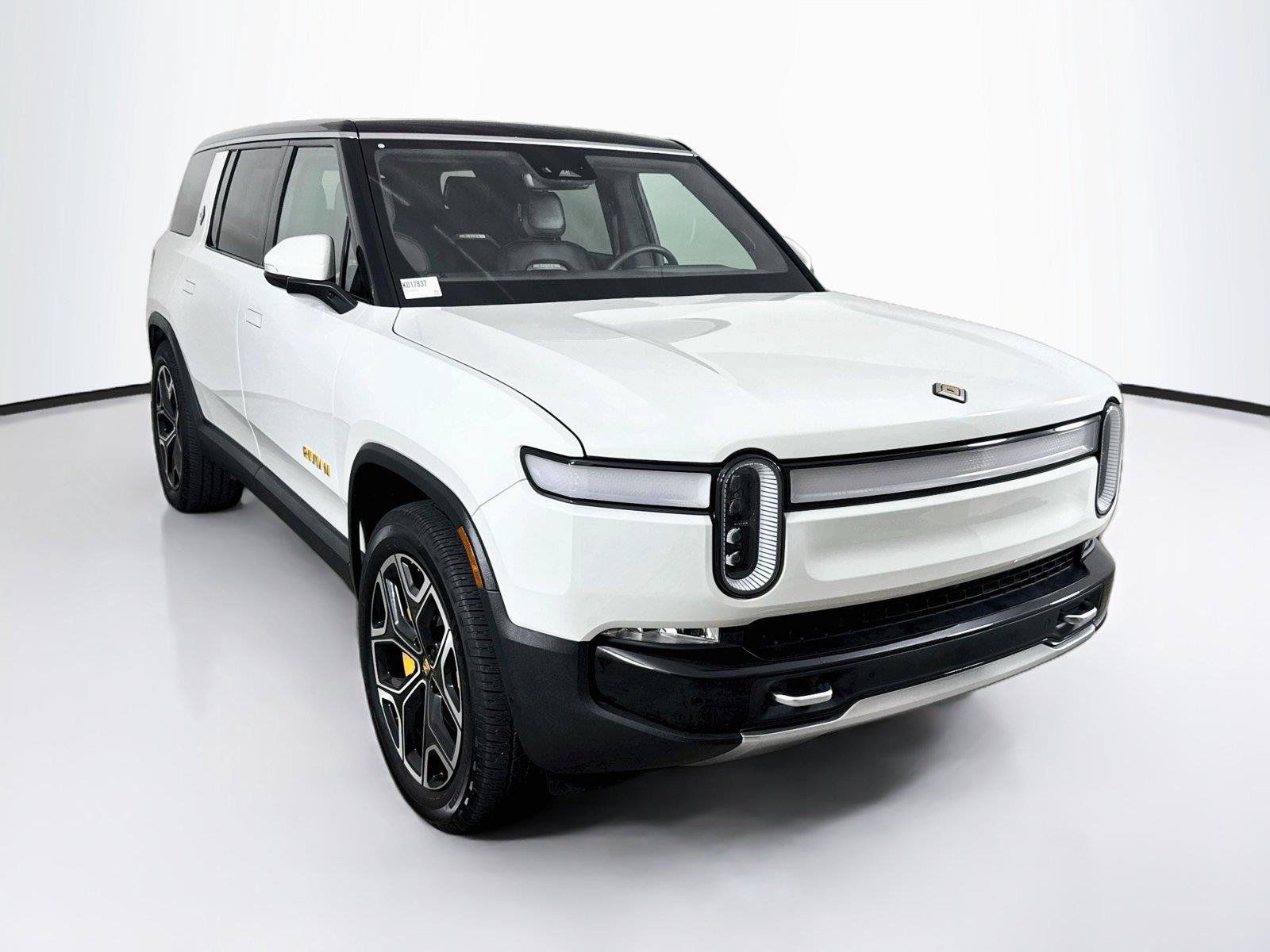 Used 2023 Rivian R1S Adventure Quad AWD/4WD image 7