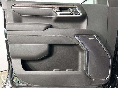 Used 2023 Chevrolet Silverado 1500 LTZ w/ LTZ Premium Package AWD/4WD image 20