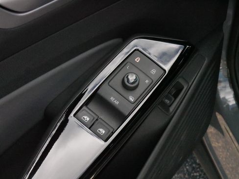 Certified 2023 Volkswagen ID.4 Pro S RWD image 19